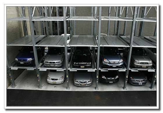 China 3200kg Heavy Duty 3 Floors Stacker Parking Lift Car Storage System Vertical Stacker supplier